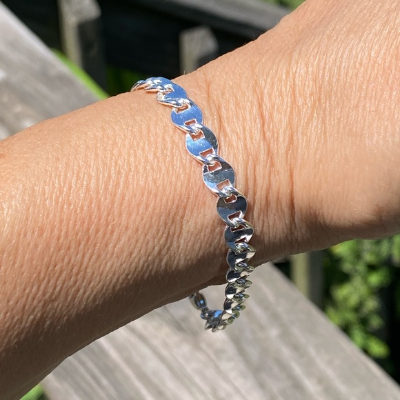 Silver plated link chain bracelet. 6 mm wide; 7.5 inches long. 
Brand new. - Picture 3 of 8